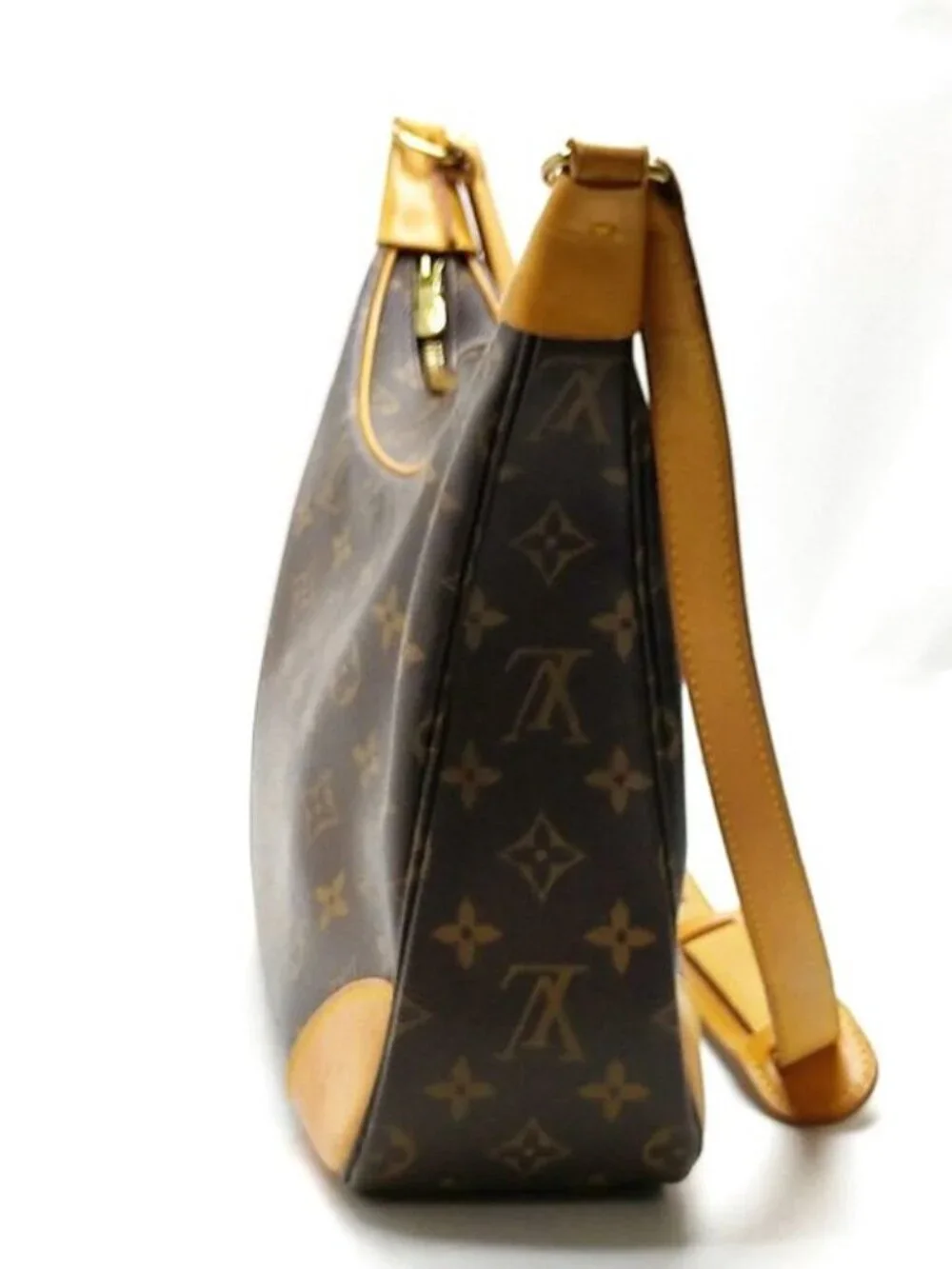 Authentic Louis Vuitton Boulogne 30 Monogram Canvas Shoulder Bag